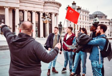 La magia del lavoro di guida turistica in italia: scopri la bellezza di una carriera all'aria aperta.